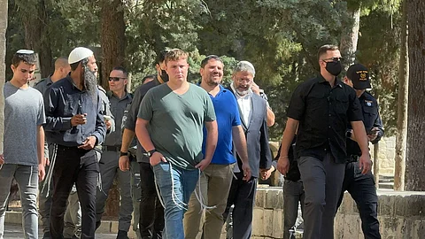 وزير الأمن الإسرائيلي المتطرف بن غفير يقتحم المسجد الأقصى