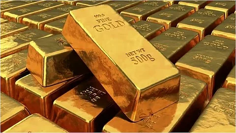 انخفاض أسعار الذهب في المعاملات الفورية.. والأوقية تلامس 3351 دولاراً