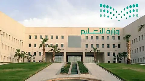 مستشارة تربوية: مرونة الإجازات من أبرز ملامح العودة لنظام الفصلين الدراسيين