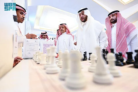 محافظ الطائف يشهد انطلاق المرحلة الثالثة من برنامج "حكايا الشباب"