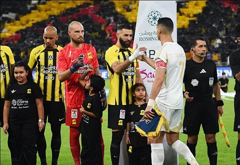 طاقم سعودي يقود قمة النصر والاتحاد في نصف نهائي كأس السوبر