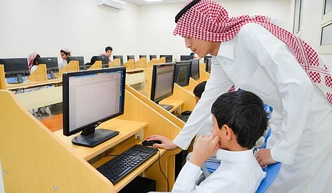مستشار تعليمي: على ولي الأمر معرفة مستوى الابن في المهارات الأساسية