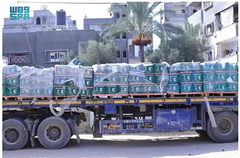 مقدمة من «سلمان الإغاثي».. قافلة إغاثية سعودية جديدة تصل إلى قطاع غزة