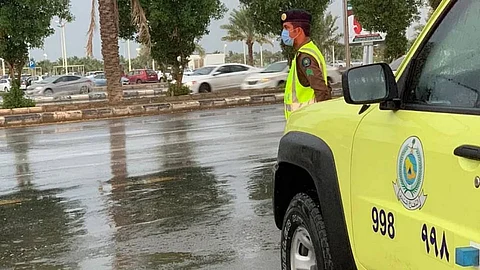 «الدفاع المدني» تُشدد على تجنّب المنخفضات وتجمّعات المياه وبطون الأودية أثناء الأمطار