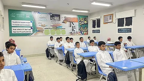 غدا.. انطلاق العام الدراسي الجديد على مرحلتين في 11 منطقة بالمملكة