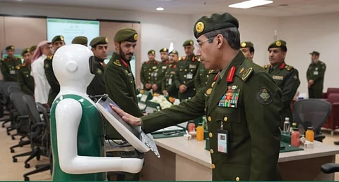 تدشين خدمة إصدار الشهادات الرقمية لمتدربي معهد الجوازات