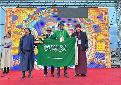 الفارس بدر التميمي يُتوّج بطلًا للعالم في الرماية من على ظهر الخيل 2025 في منغوليا