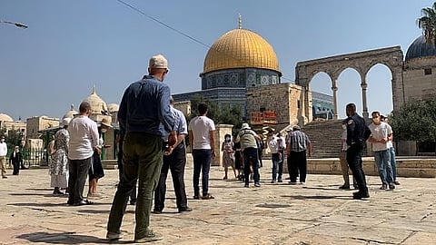 أدّوا جولات استفزازية في باحاته.. مستوطنون يقتحمون المسجد الأقصى مجددًا