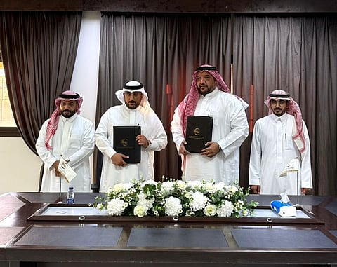 "أصدقاء المرضى" توقع اتفاقية لتشغيل مركز احتواء بعنيزة