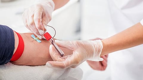 تدشين حملة التبرع بالدم في مستشفى الدوادمي