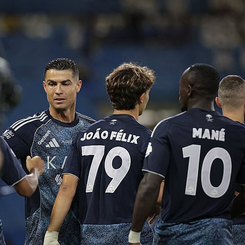 النصر والخليج يكتسحان التعاون والشباب في دوري روشن