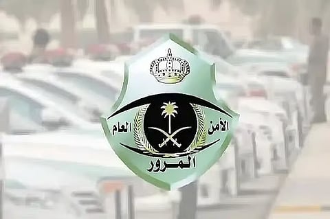 المرور يحث على التقيد بالمسافة الآمنة بين المركبات
