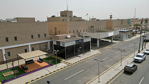 فريق طبي بمستشفى صبيا العام ينجح في تحرير التصاق كامل للسان لدى مولودة خديج