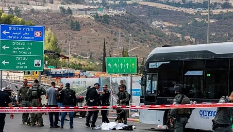مقتل 5 وإصابة 20 بإطلاق نار في القدس.. ونتنياهو يعلق