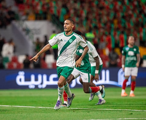 دوري روشن: الأهلي يتعادل مع الاتفاق والشباب يفوز على الحزم