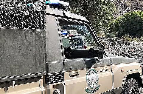 «الأفواج الأمنية» بجازان تقبض على مواطنين لحيازتهما مادة «الشبو»