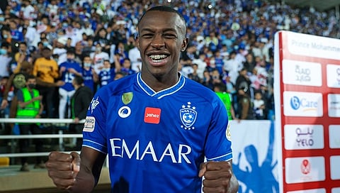 هل يعود سعود عبدالحميد إلى الهلال؟.. تقارير تكشف