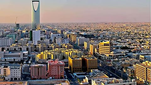 مختص: قرار تثبيت الإيجار يسهم باستقرار الأسر ذات الدخل المتوسط والمنخفض