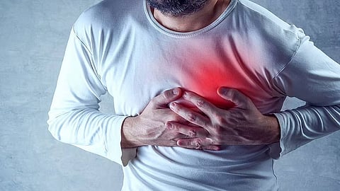 «فهد الطبية» توضح عوامل خطورة الإصابة بنوبة قلبية وأعراضها