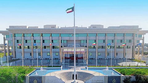 الكويت.. ضبط شبكة تمويل إرهابي منتمية لحزب محظور