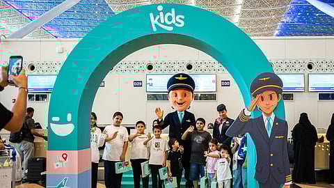 طيران ناس يدشن أول منطقة لتسجيل المسافرين الأطفال وعائلاتهم في مطار جدة
