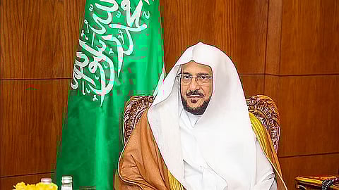 وزير الشؤون الإسلامية يُثمن تعيين الشيخ الفوزان مفتيًا للمملكة: حرص على اختيار أهل العلم
