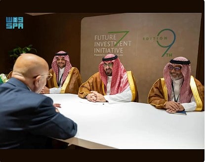 وزير الاقتصاد يبحث تعزيز التعاون والموضوعات المشتركة مع نظيره السوري