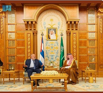 ولي العهد يستعرض علاقات التعاون المشترك مع رئيس كوبا