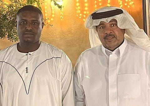 "عاملوني كابن لهم".. مواطن يتكفل بزفاف مقيم سوداني في رفحاء