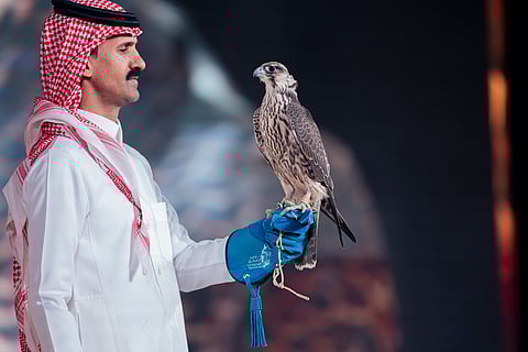 بيع صقرين بـ200 ألف ريال في الليلة الـ26 لمزاد نادي الصقور السعودي 2025