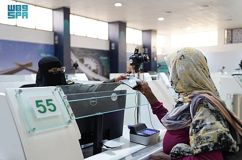 جوازات ميناء جدة الإسلامي تواصل الجهود في خدمة ضيوف الرحمن القادمين لأداء العمرة