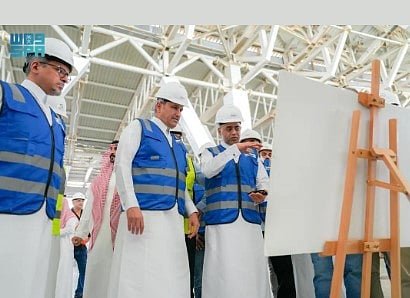 وزير النقل يتفقد مشروع مطار الملك عبدالله الدولي الجديد بجازان