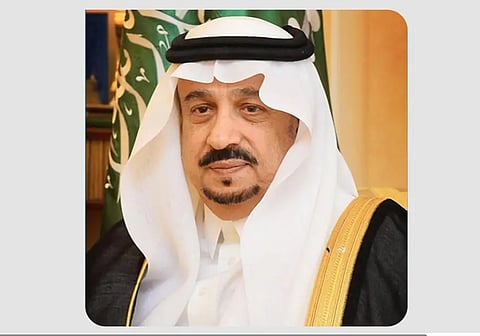 أمير الرياض يُعزي في وفاة والد الشيخ الجهني