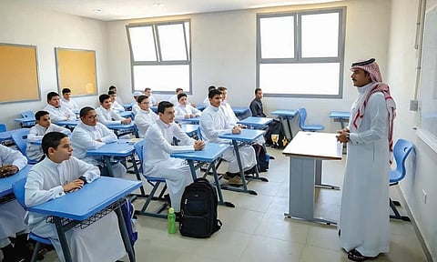 مواعيد الدوام الشتوي في مدارس مكة المكرمة 1447.. متى يبدأ تطبيقها؟