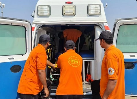 حرس الحدود بمنطقة جازان ينقذ طفلًا من الغرق أثناء ممارسة السباحة