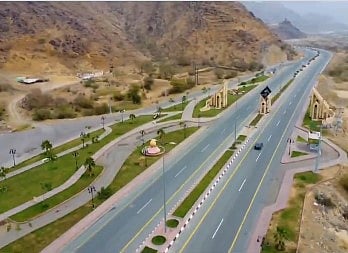 مختص: توفر الاستراحات المتكاملة على طرق السفر بعد كل ساعة يسهم في راحة المسافرين