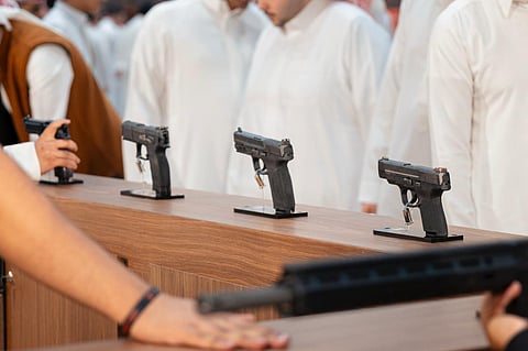 جناحٌ لأسلحة الصيد في كأس نادي الصقور السعودي 2025 بالظهران