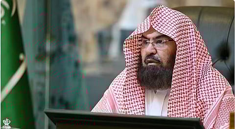 «السديس» يشيد بجهود المتطوعين في خدمة قاصدي الحرمين الشريفين