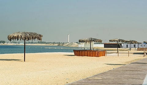 شاطئ المرجان بالظهران.. تجربة ترفيهية متكاملة