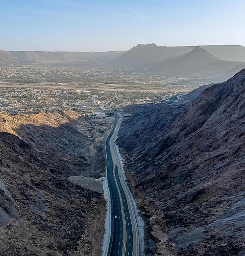 "طريق مغرة" شريان حيوي يربط نجران بالمحافظات الشمالية