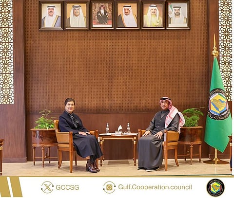 أمين عام مجلس التعاون وسفيرة العراق لدى المملكة يبحثان العلاقات الثنائية