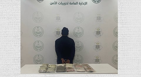 القبض على مواطن بحوزته 12 كيلوجرامًا من الحشيش في جازان