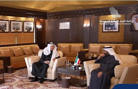 رئيس اتحاد الغرف السعودية يبحث مع سفير الكويت تعزيز التعاون التجاري والاستثماري