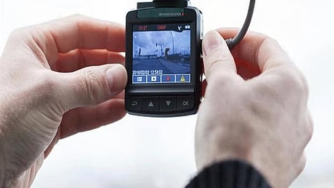 محام يوضح الحدود القانونية لاستخدامات الـ «داش كام»