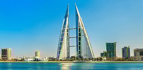 البحرين تُقر قانونًا جديدًا لضرائب دخل الشركات وترفع أسعار الطاقة لتعزيز الاستدامة المالية