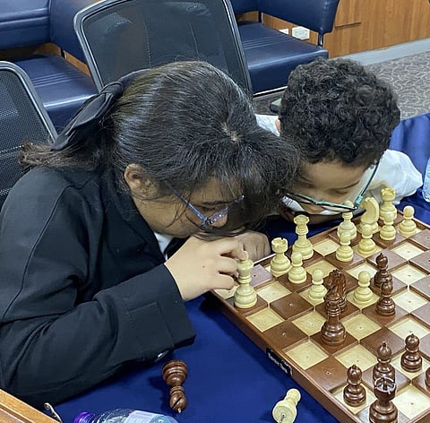 اختتام دورة تعليم الشطرنج لذوي الاعاقة البصرية بنادي چامبت للشطرنج (مناورة)