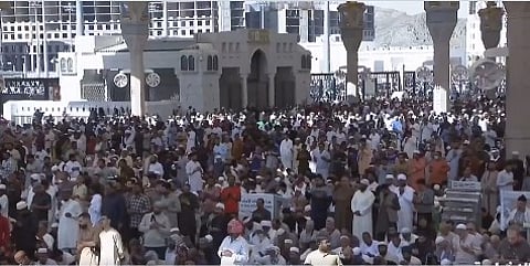 خطيب المسجد النبوي: اللهم انصر إخواننا في فلسطين وطهر الأقصى من رجس اليهود الغاصبين