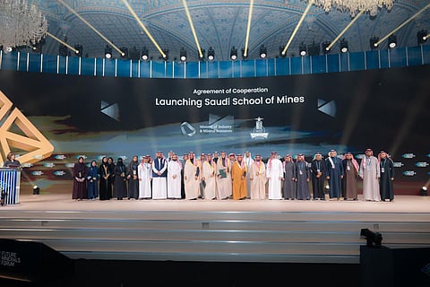 وزير الصناعة: تأسيس "الكلية السعودية للتعدين" خطوة استراتيجية