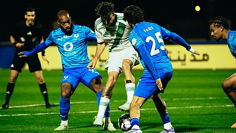 الأهلي ونيوم