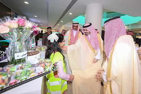 بالصور.. نائب أمير جازان يُدشِّن انطلاقة مؤتمر ومعرض السلامة المرورية الأول بالمنطقة